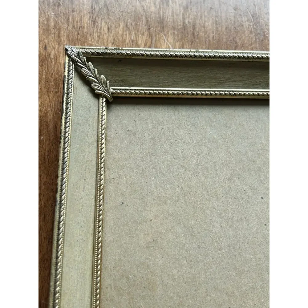 Vintage Art Deco-style picture frame ornate corner leaf motifs & twisted rope